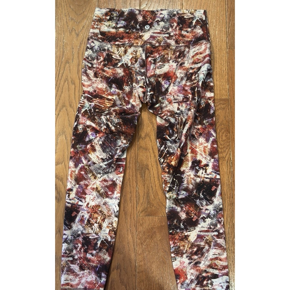 Lululemon Abstract Print Cropped Capri Leggings Women's‎ Small 27" Waist